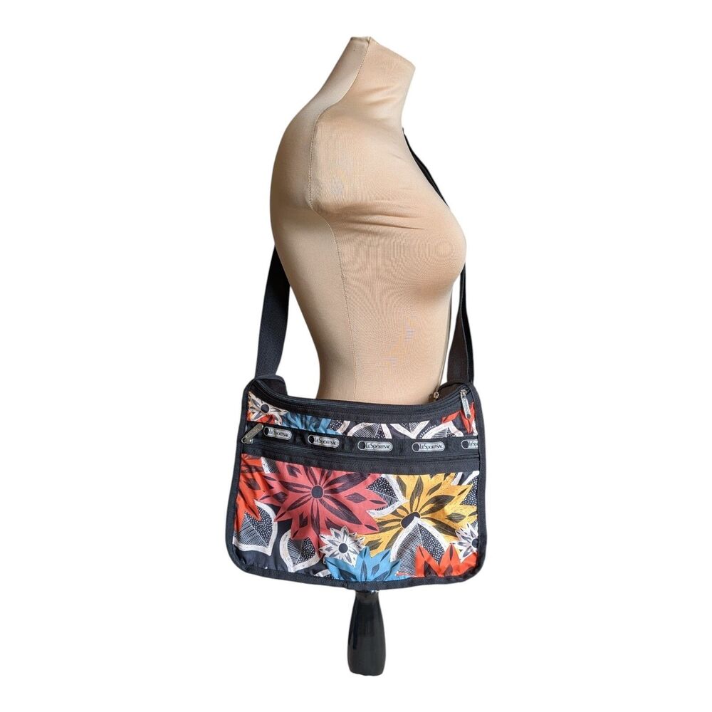 LeSportsac Deluxe Everyday Bag Floral Crossbody Travel Shoulder Purse Pockets